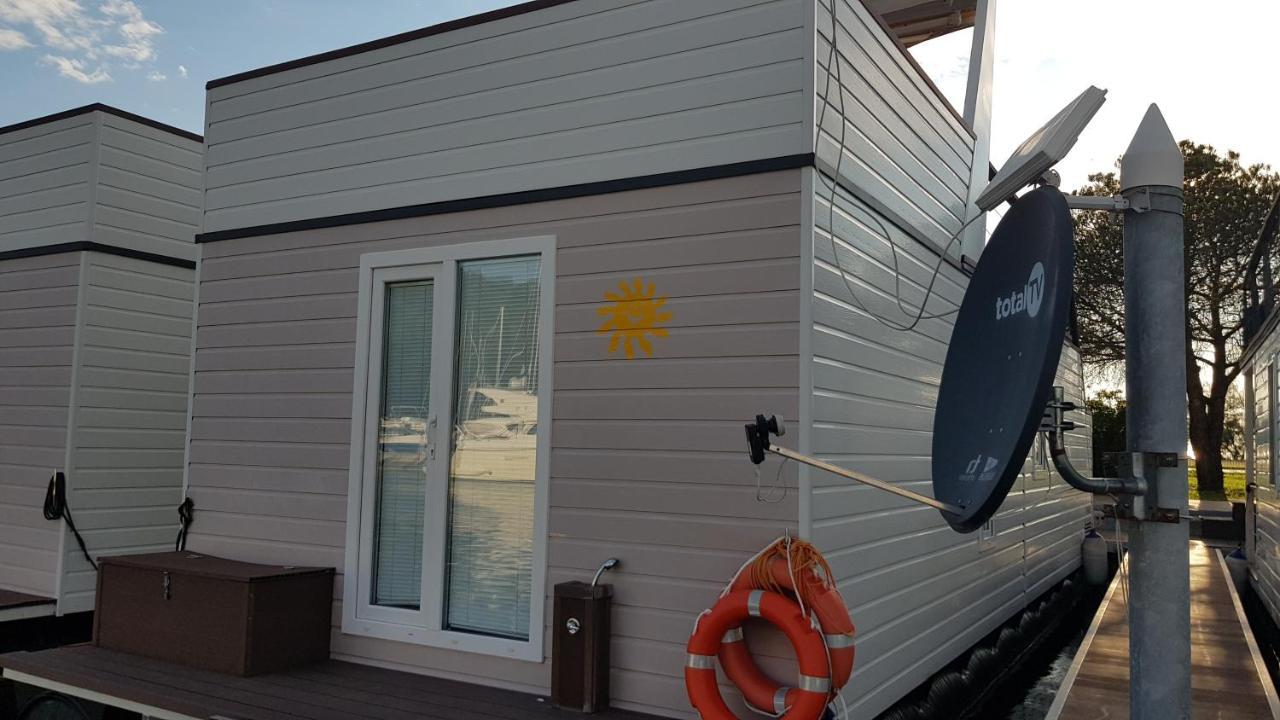 דירות בפורטורוז Floating Sea House Soncek מראה חיצוני תמונה