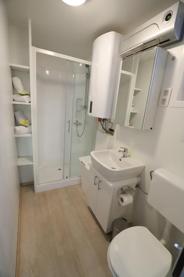 דירות בפורטורוז Floating Sea House Soncek מראה חיצוני תמונה