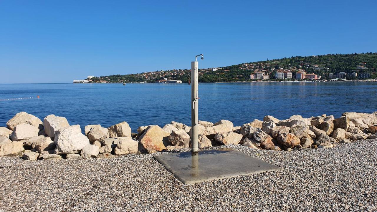 דירות בפורטורוז Floating Sea House Soncek מראה חיצוני תמונה