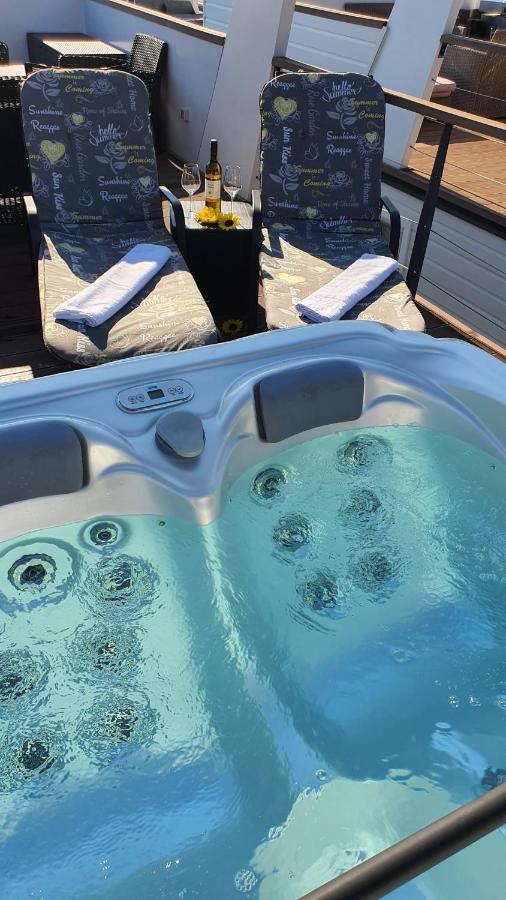 דירות בפורטורוז Floating Sea House Soncek מראה חיצוני תמונה
